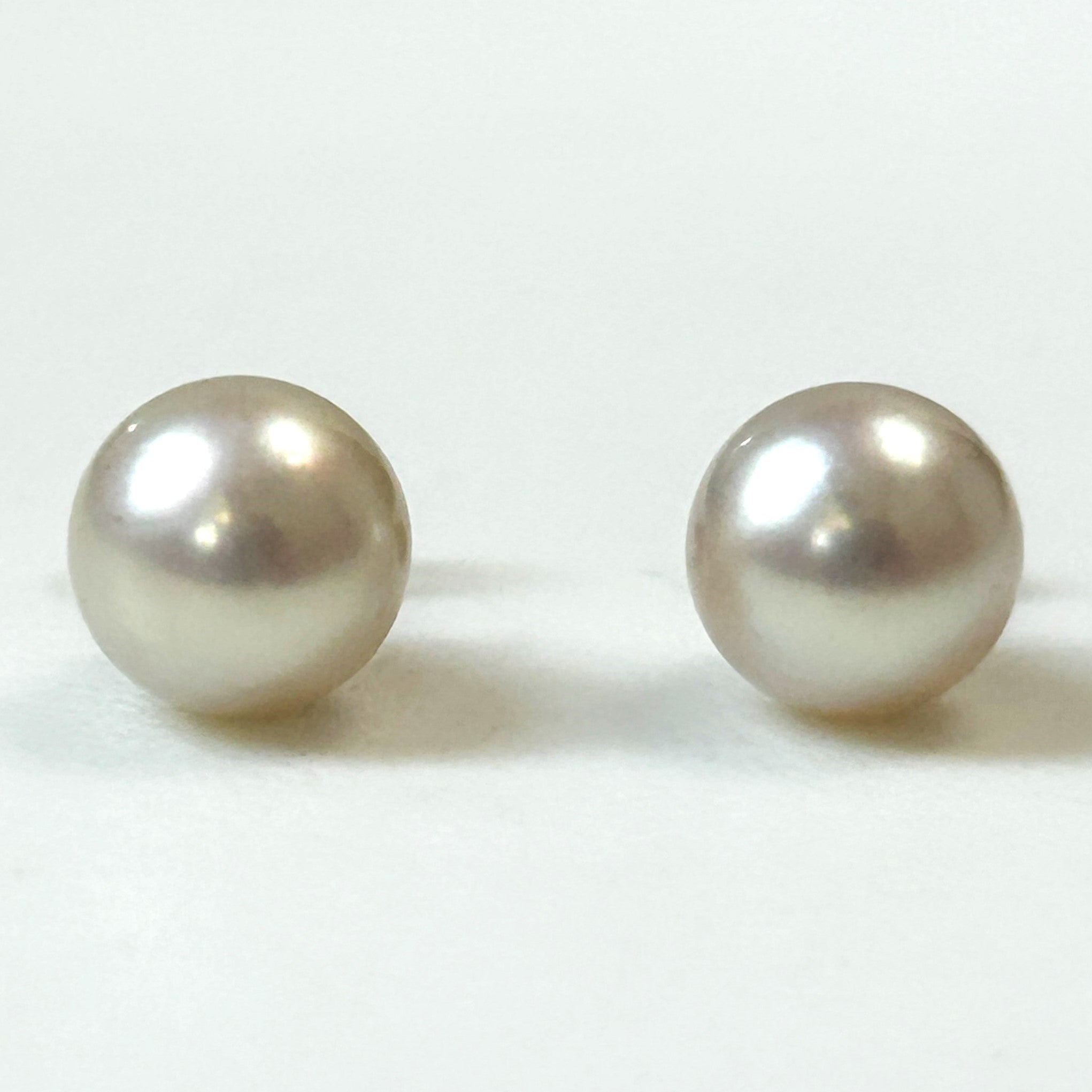 9ct Gold and Pearl Stud Earrings