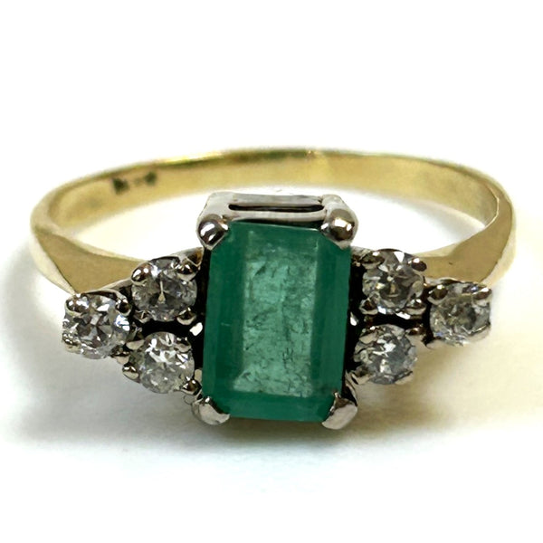 Vintage 18ct Gold Emerald and Diamond Ring